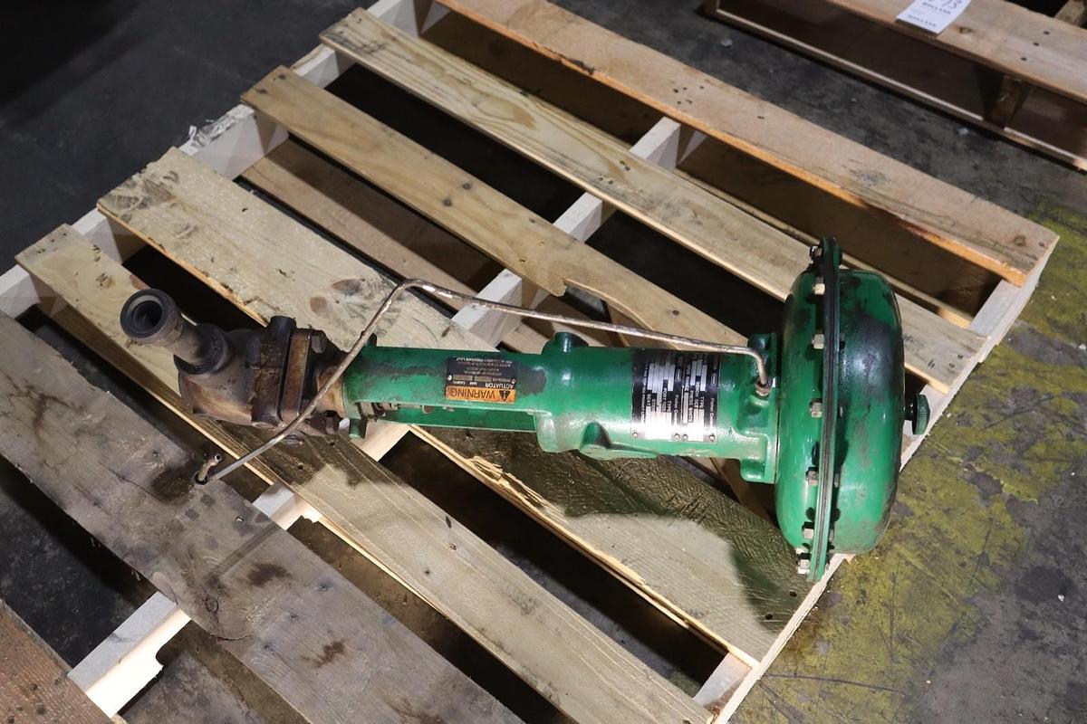 Used Fisher Control Valve Size 34 With Type 667 Pneumatic Actuator