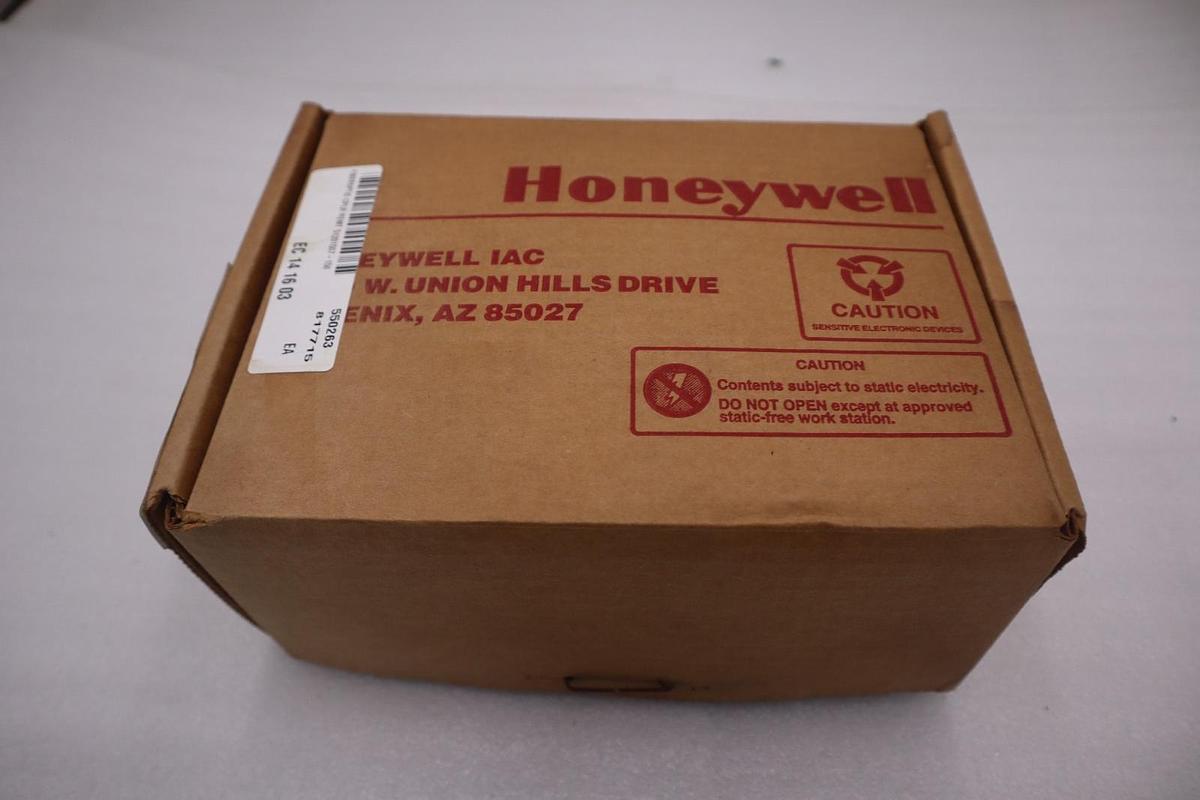 Used NEW OPEN BOX HONEYWELL 51201557-150 Input/ Output Link Module STOCK G451