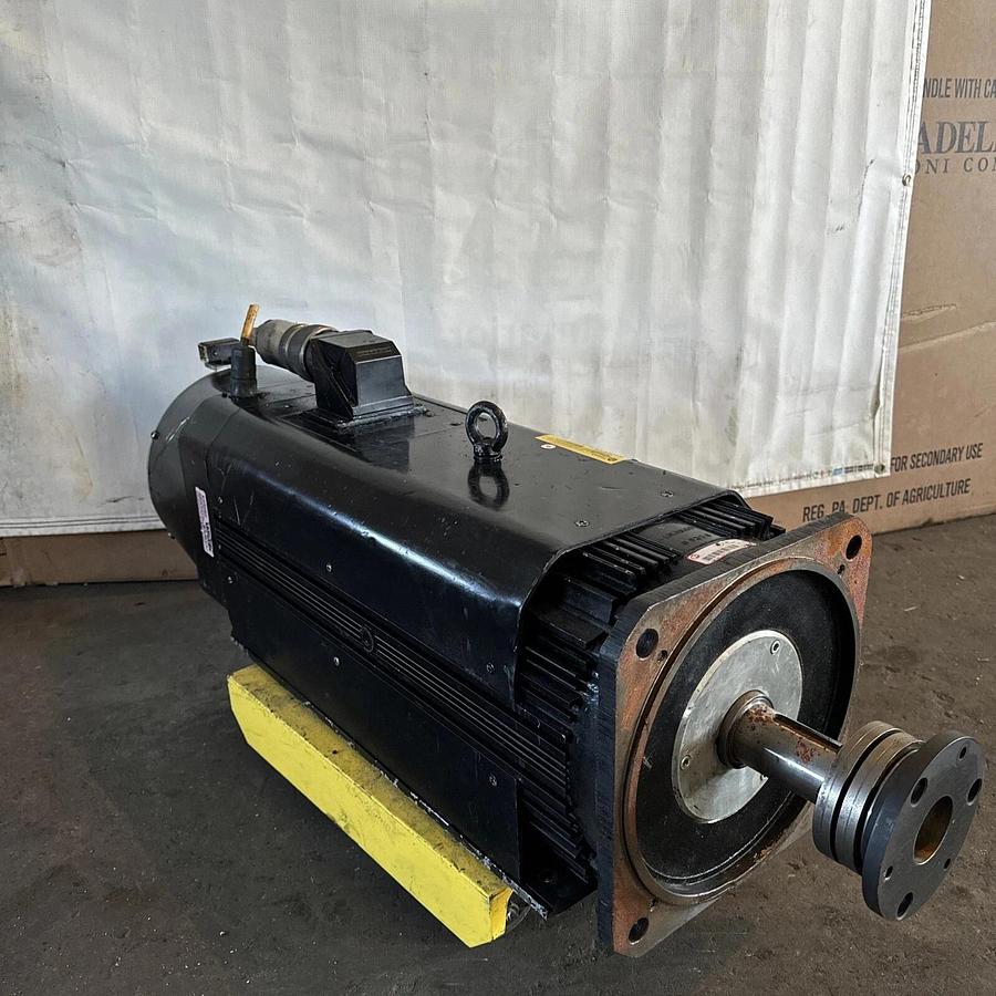 Used Rexroth R911309391 Servo Induction Motor MAD130D-0100-SA-S0-BQ1-35-N1 #HP135