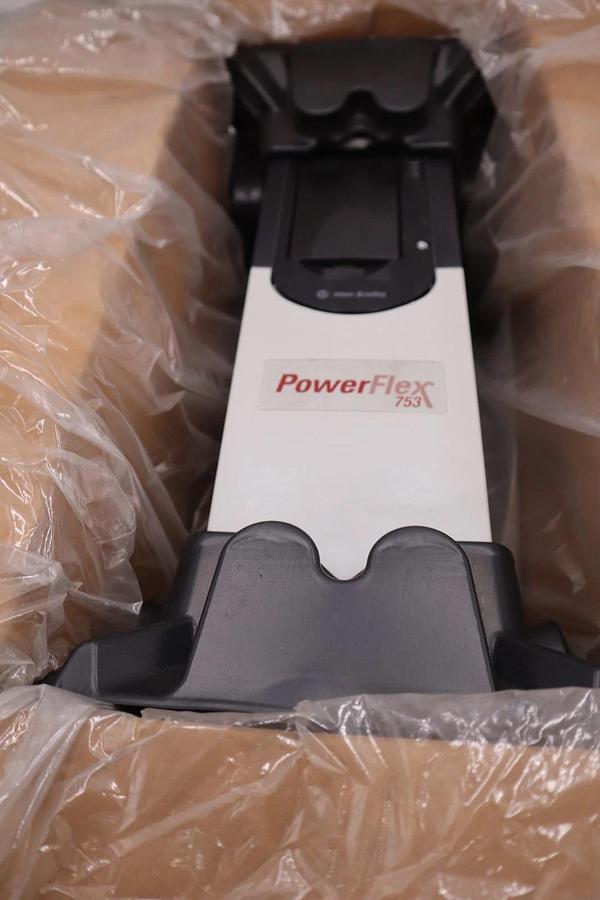 Surplus Allen Bradley 20F11ND022AA0NNNNN /A PowerFlex 753 480V 22A 15HP AC Drive
