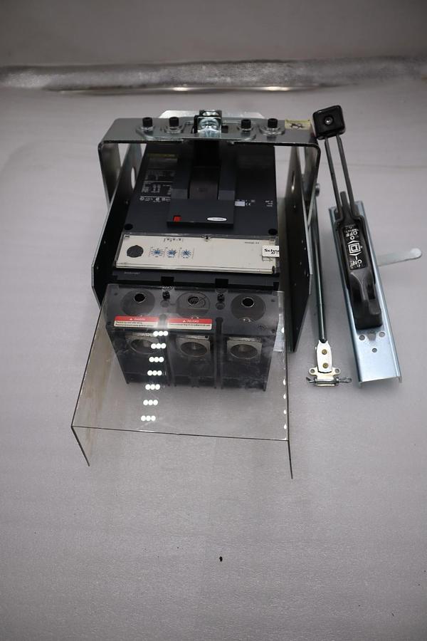 Used SQUARE D LJL36250U31X 600V 250A CIRCUIT BREAKER STK H1709
