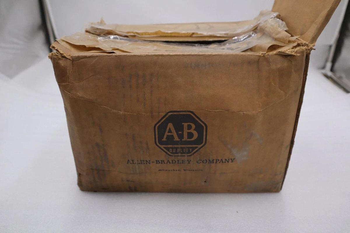 Used NEW ALLEN BRADLEY 202-C0G91 SER. A CONTACTOR 45 AMPS 125V STOCK 5464