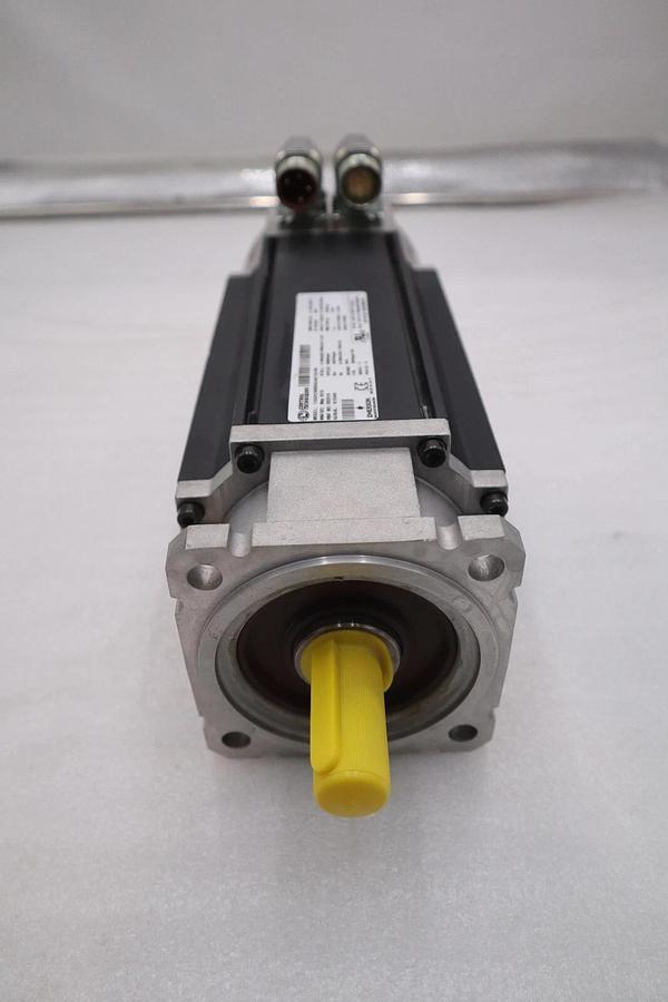NEW CONTROL TECHNIQUES Emerson Servo Motor 115U2C600BACAA115190 STOCK 2551-C
