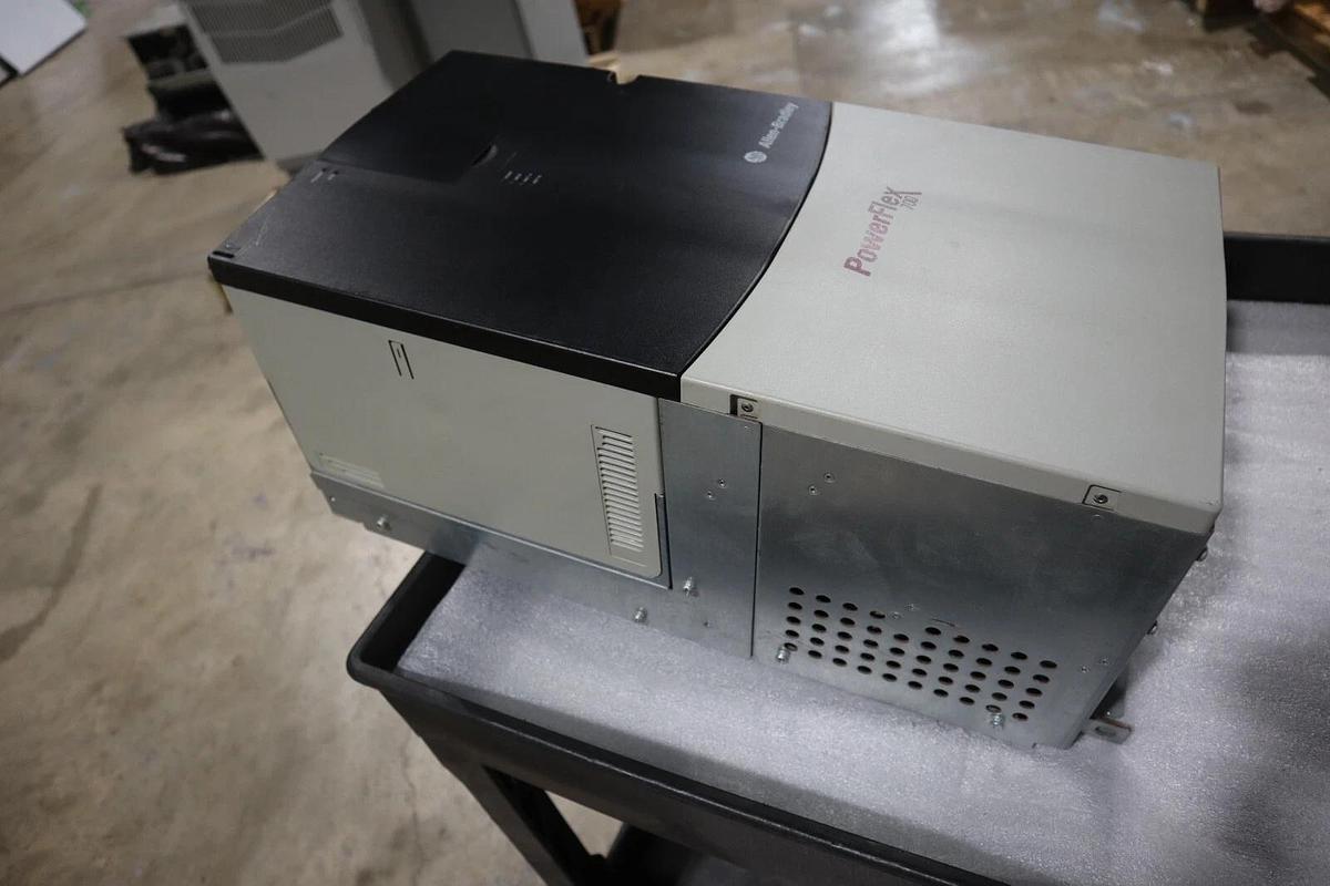 Used Allen Bradley 20BD125A0ANNAND0 100 HP Ser B Powerflex 700 Drive VFD Stock 3367-A