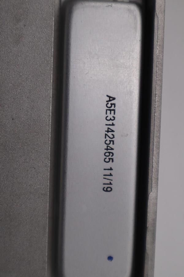 Used SIEMENS 6SL3210-5FB10-4UF1 SINAMICS V90 PROFINET SERVO DRIVE - STOCK H815C