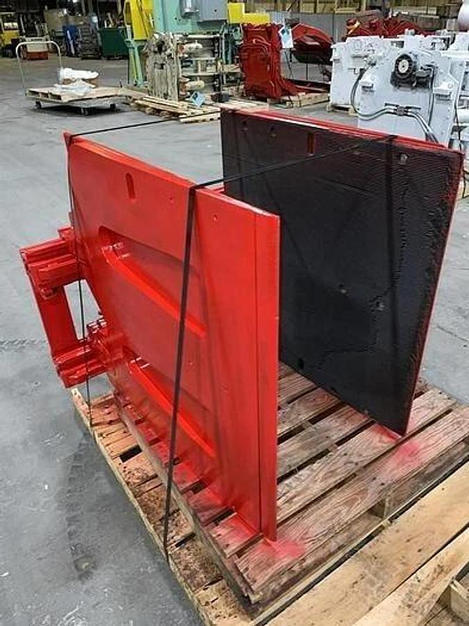 Used BOLZONI AURAMO 2500LB CAPACITY CARTON CLAMP MODEL LB14J7A CLASS II MFG. 2015