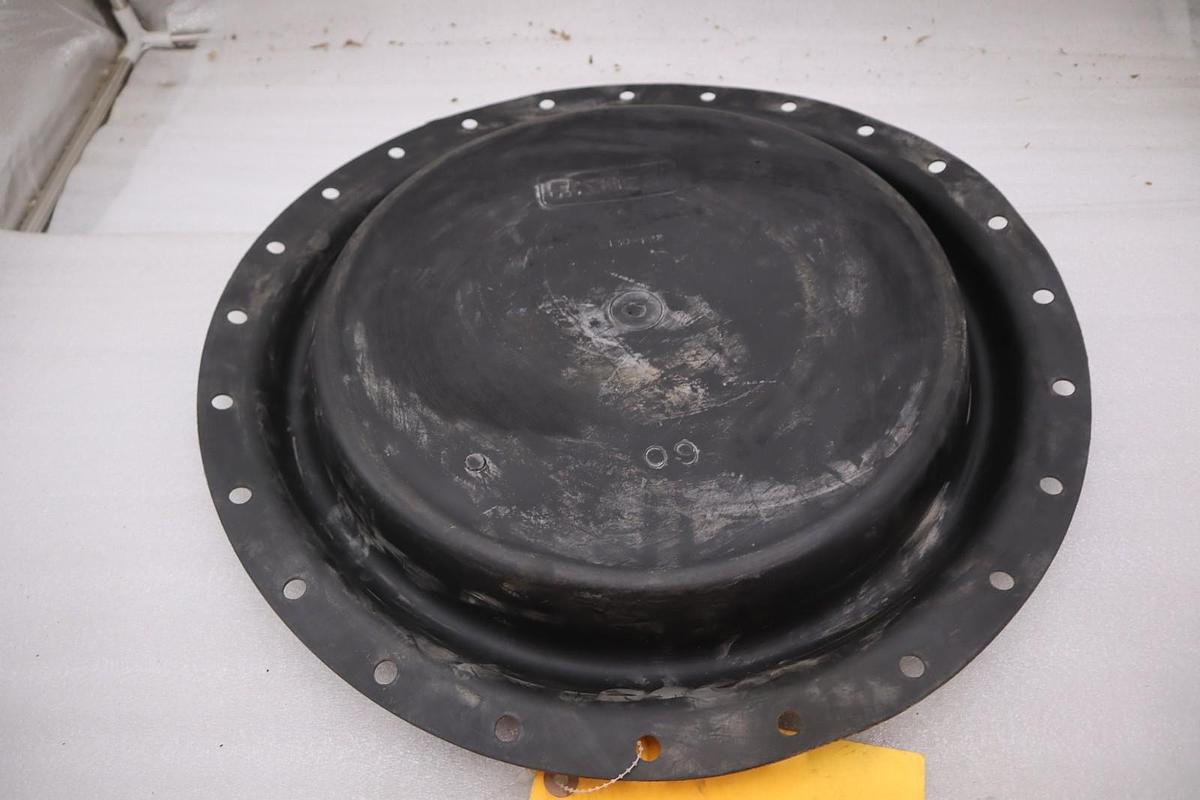 Used NEW Fisher 2E859702202 DIAPHRAGM, NITRILE, TYPE 657 SIZE 46/60/76 STOCK 126A