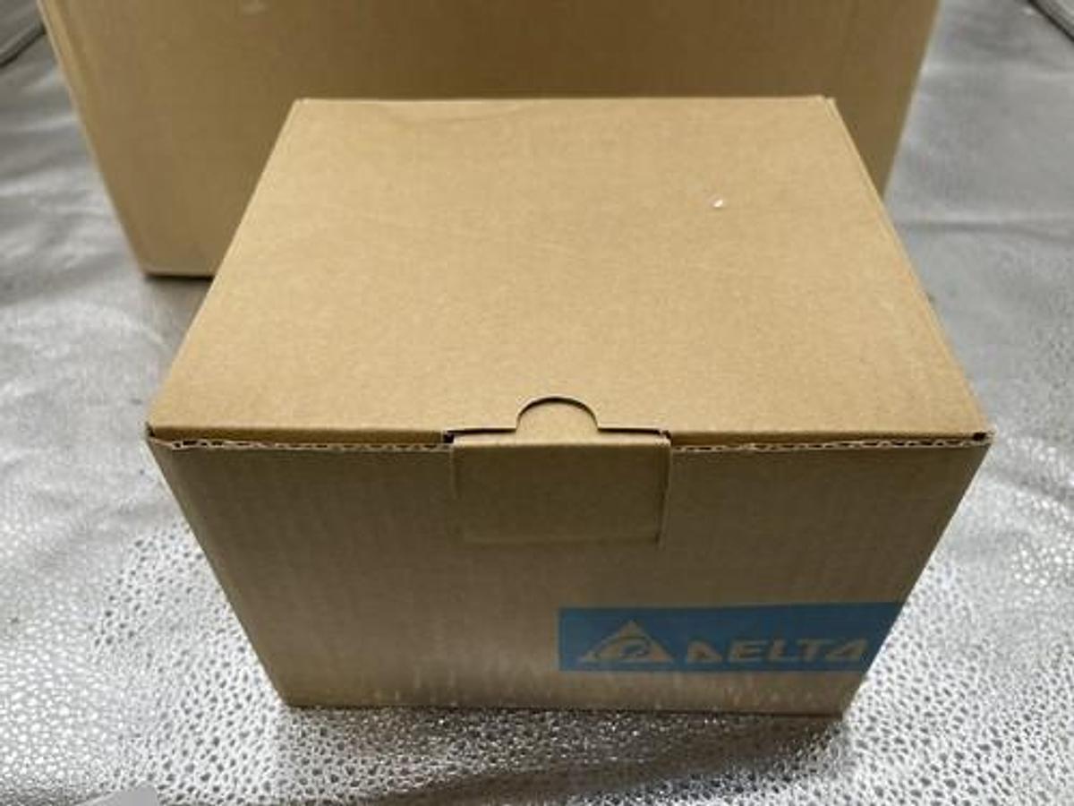 NEW IN BOX Delta ASD-B0121-A 100W AC Servo Drive STOCK 1517 18 AVAILABLE