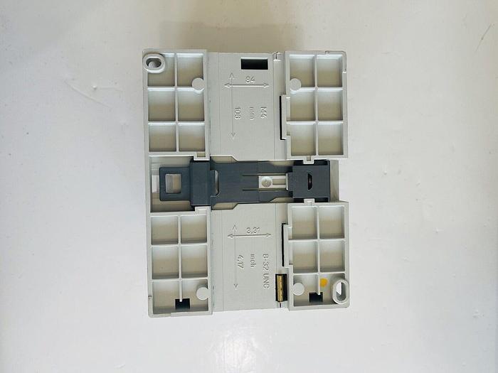 Used ABB 07KR51-Y3.9 230VAC PLC Central Unit wtih CS31 BUS #K-939