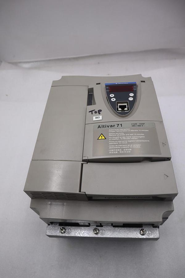 Used NEW SCHNEIDER variable speed drive ATV71HD11N4Z 15 HP STOCK 2313-C