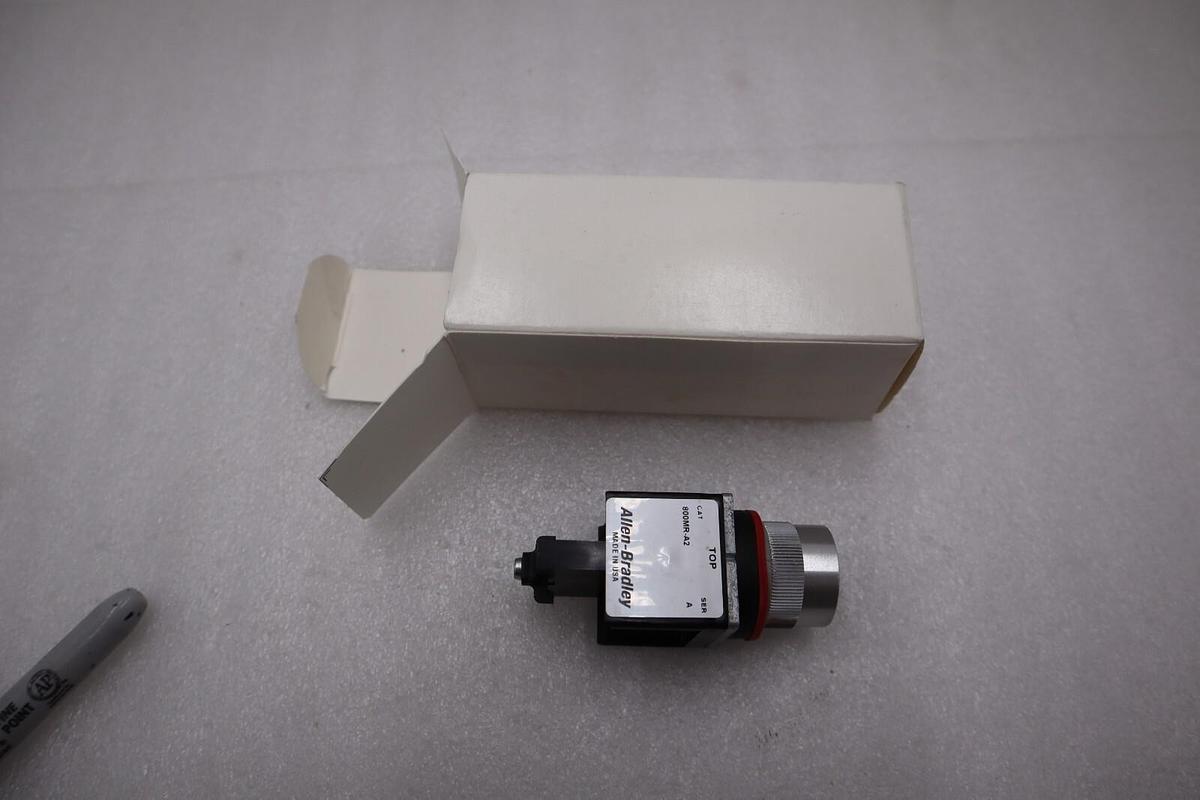 NEW ALLEN BRADLEY 800MR-A2 SER. A SMALL ROUND PUSH BUTTON UNIT STOCK H328A