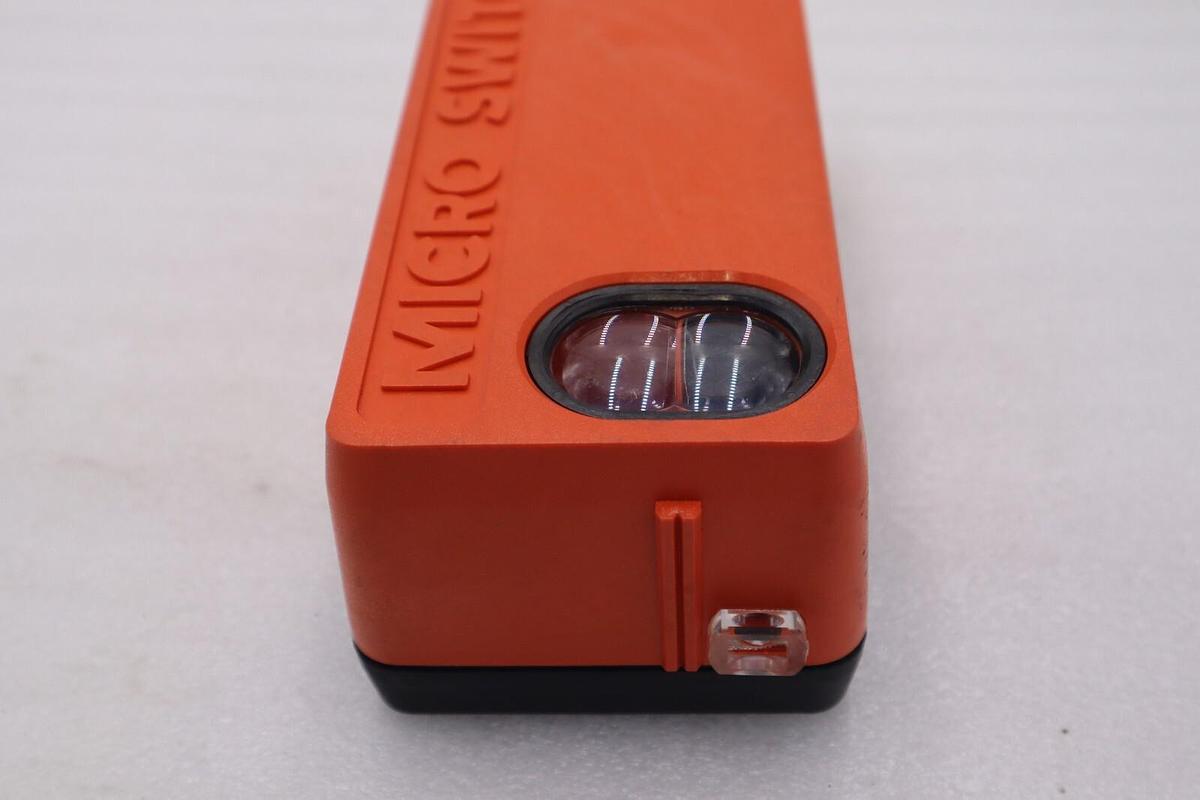 Used Micro Switch FE-MLS-8B Modulated Photoelectric Control NEW OPEN BOX STOCK L-426C