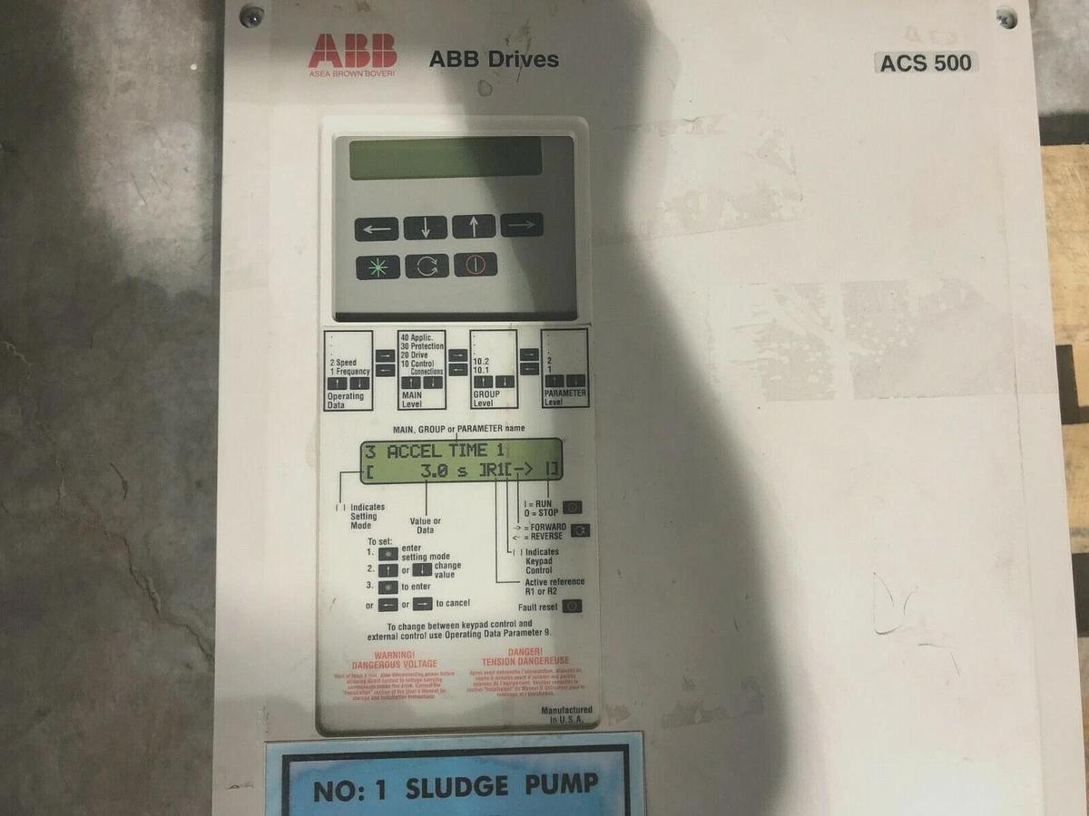 Used ABB ACS 500 ADJUSTABLE FREQUENCY DRIVE 60 HP ACS-501-060-4-00P2 STOCK SK-01