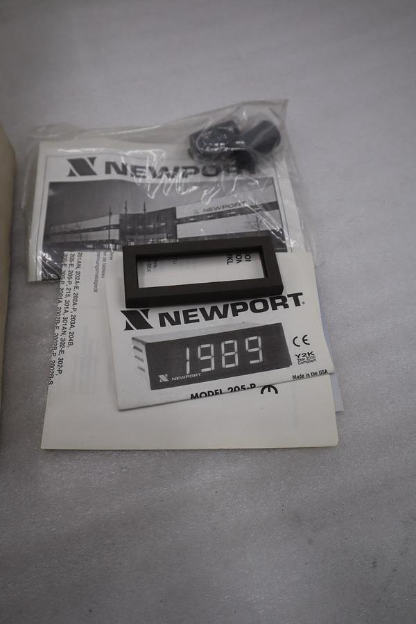 Used NEW OPEN BOX NEWPORT 205-PA1 R C0 PANEL METER PROCESS CONTROL STK GF346A