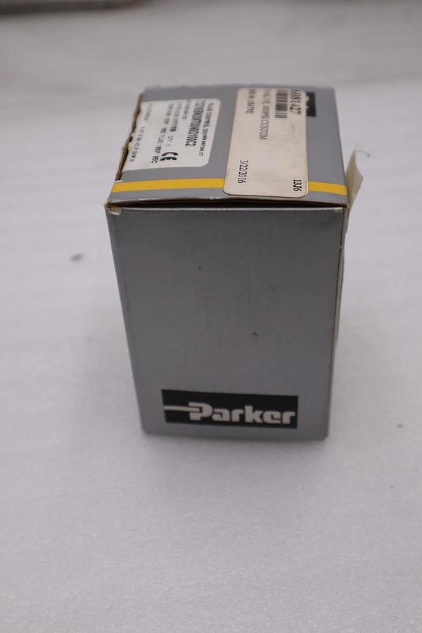 Used PARKER 73216BN2MT00N0D100C2 2-WAY BRASS BODY SOLENOID VALVE STOCK H392A