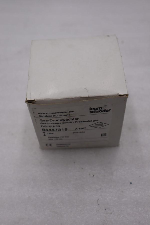 NEW KROM SCHRODER DG10U-3N 84447315 GAS PRESSURE SWITCH STOCK H625A