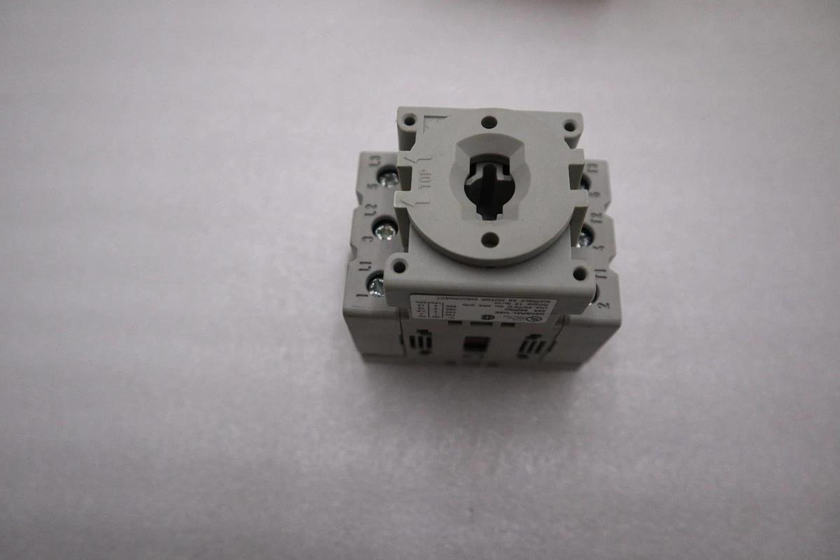 Allen-Bradley 194E-A32-1753 Load Switch STOCK H848A