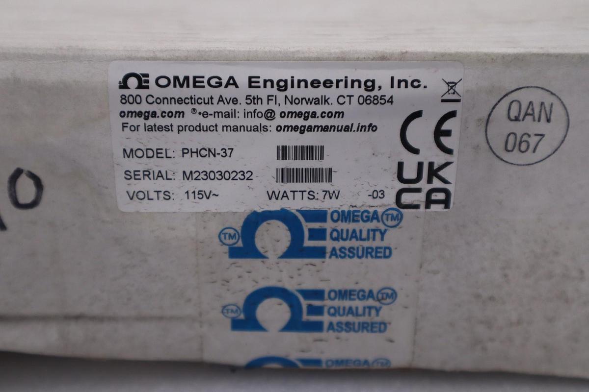 Omega PHCN-37-03 pH Controller 115V 7watt - NEW IN BOX - STOCK GF1236