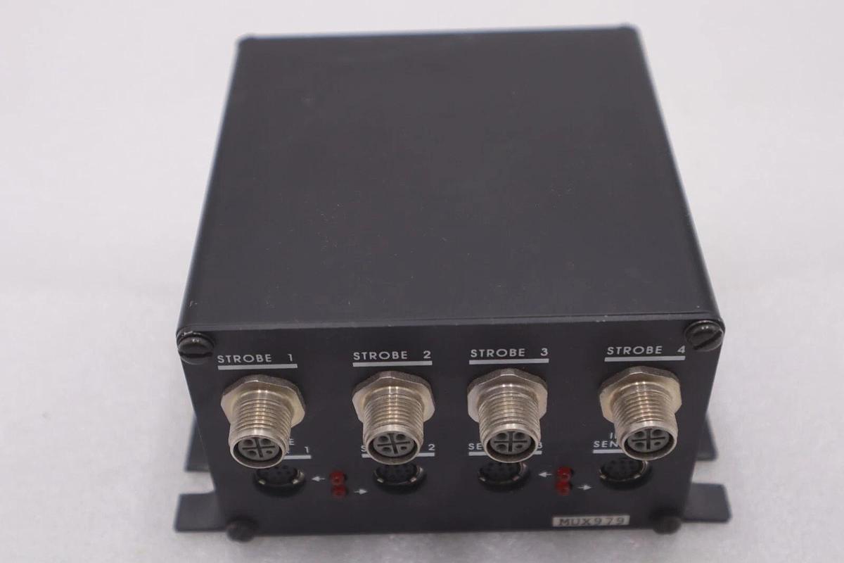 DVT SmartImage Sensor Multiplexer NEW UNIT STOCK K-3200