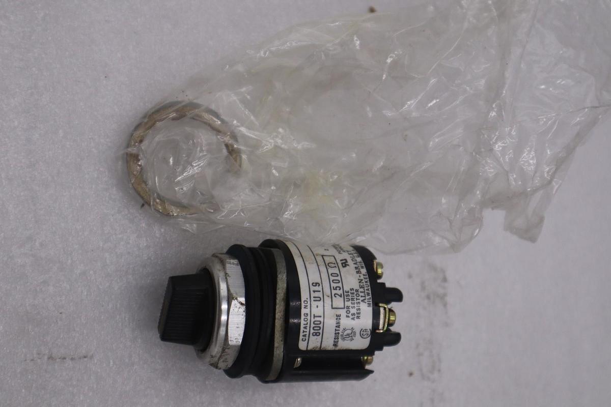 Allen Bradley 800T-U35 Potentiometer 800TU35 SERIES Q NEW IN BOX STOCK G-85B
