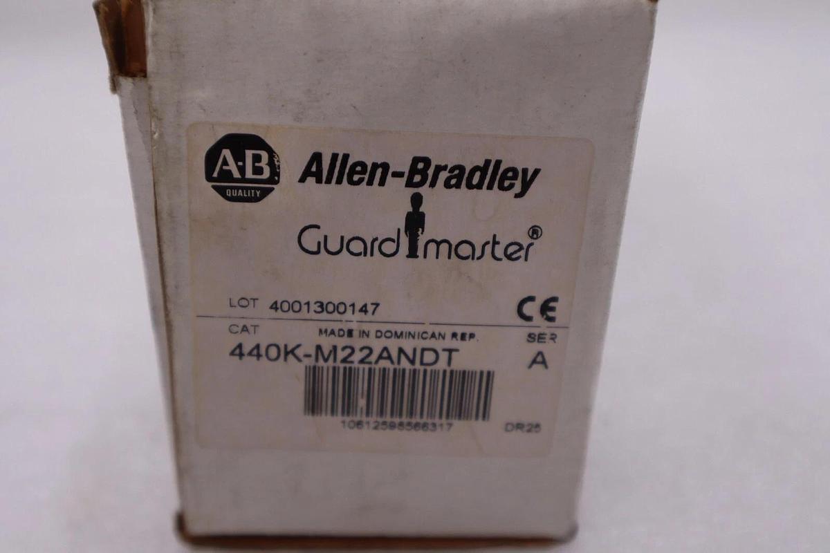 NEW IN BOX ALLEN BRADLEY 440K-M22ANDT SERIES A SWITCH STOCK H490A