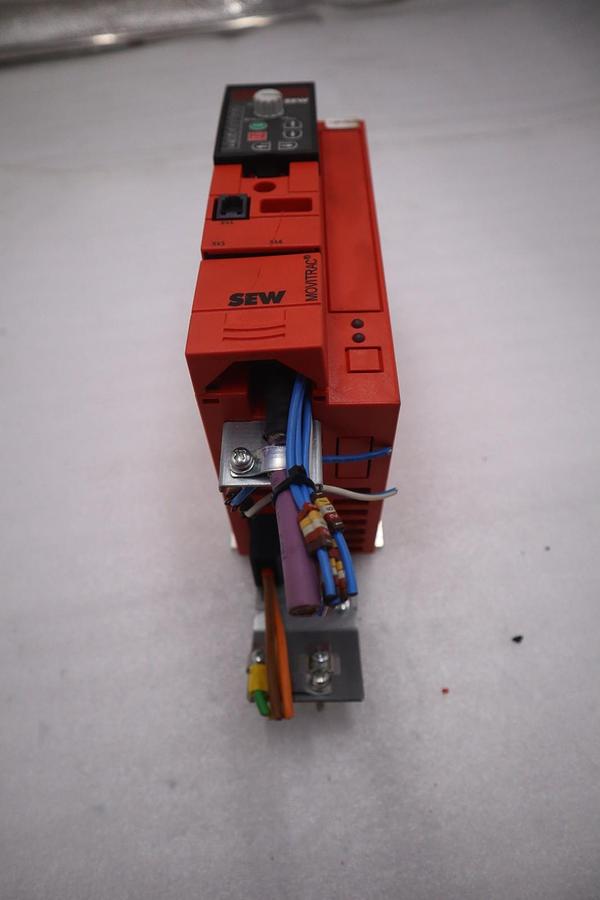 Used SEW Eurodrive MC07B0015-5A3-4-S0 MOVITRAC B STOCK H-789C