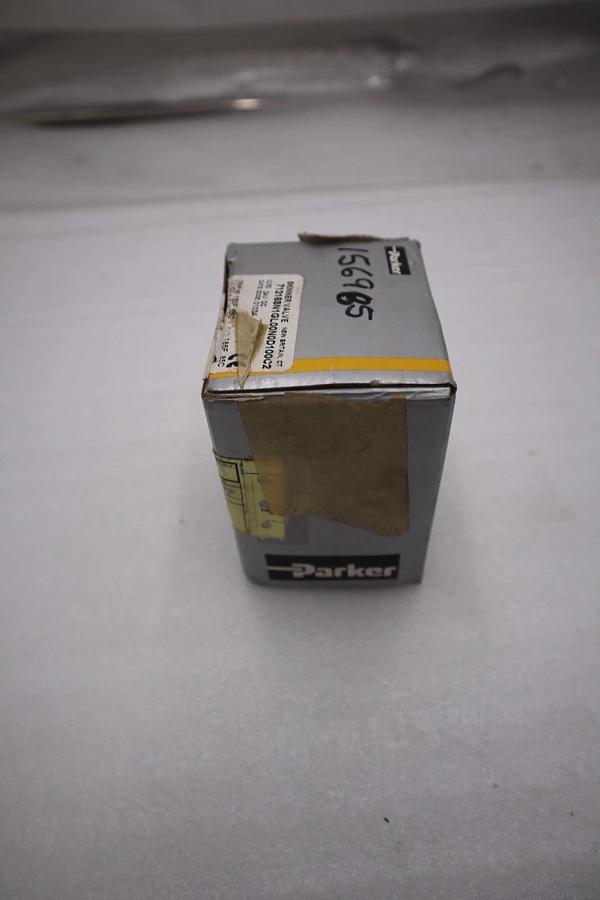 Used PARKER 71216SN1GL00N0D100C2 24VDC PSI 500 1/16 10WATTS STOCK H439A