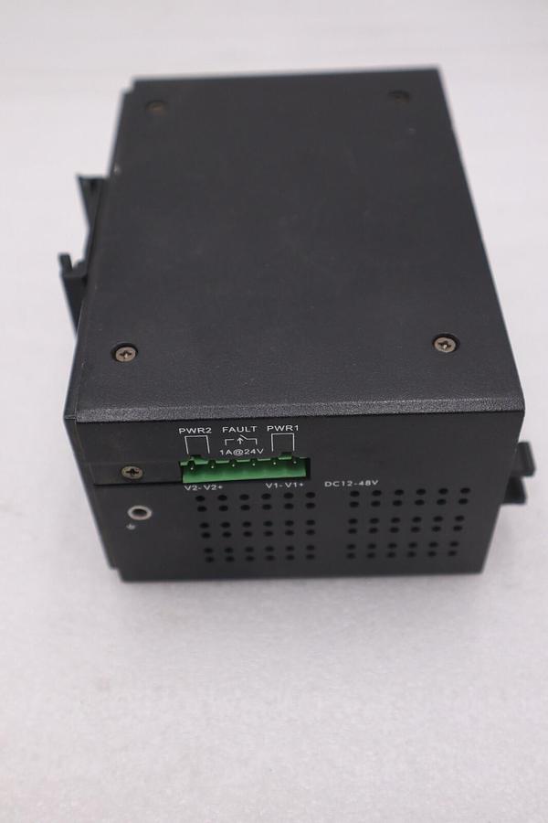 Used B&B Electronics EIR418-2SFP-T ELinx Industrial Gigabit Switch NEW NO BOX #H92A