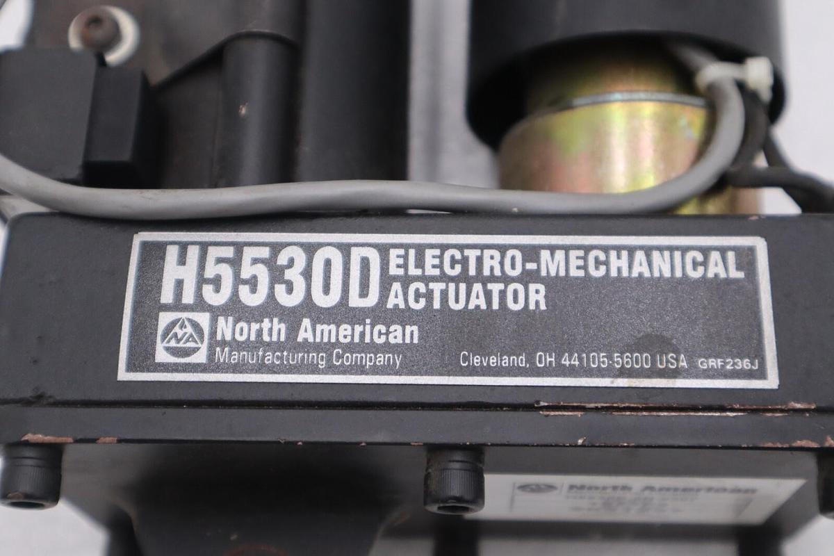 Used NORTH AMERICAN H5530D-2N-0307 SERIAL NO 1253F3 W/ MCG STOCK 1280-A