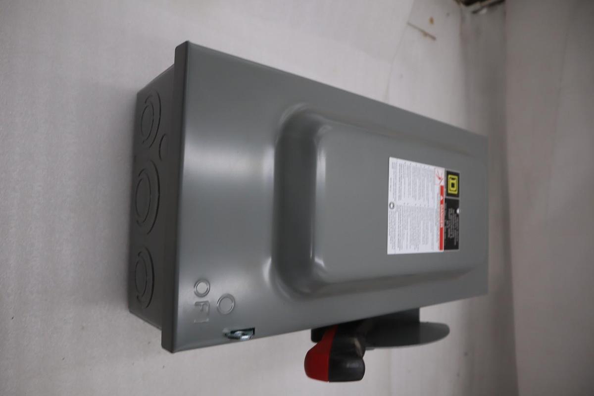 Used SQUARE D CH362 - NEW NO BOX - STOCK SGF132