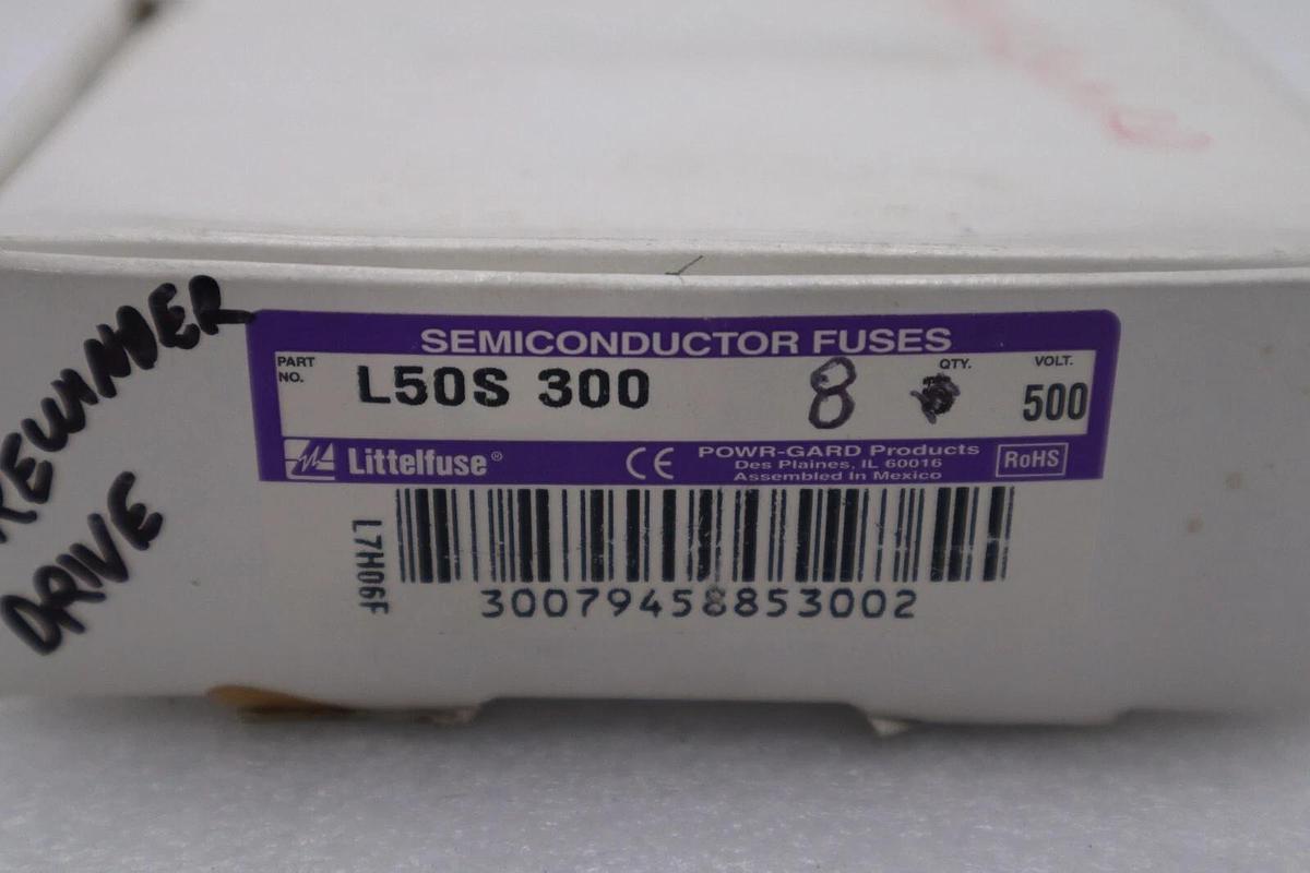 NEW OPEN BOX Littelfuse L50S300 L50S-300 300A 500V Fuse LOT OF 8 STOCK 5841