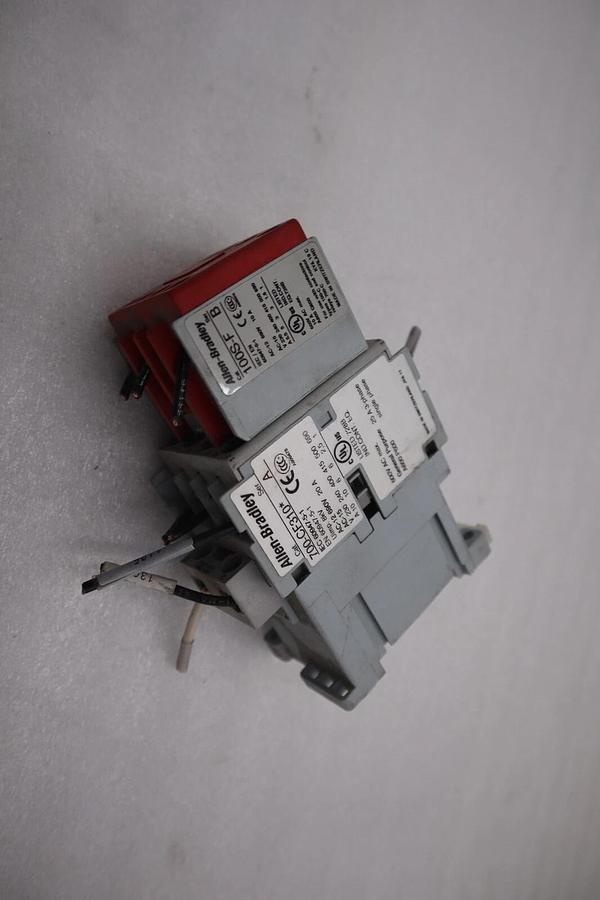 Used Allen-Bradley 700S-CF620DC/ 700-CF310* 100S-F Safety Control Relay #K-1227A 10611320337409