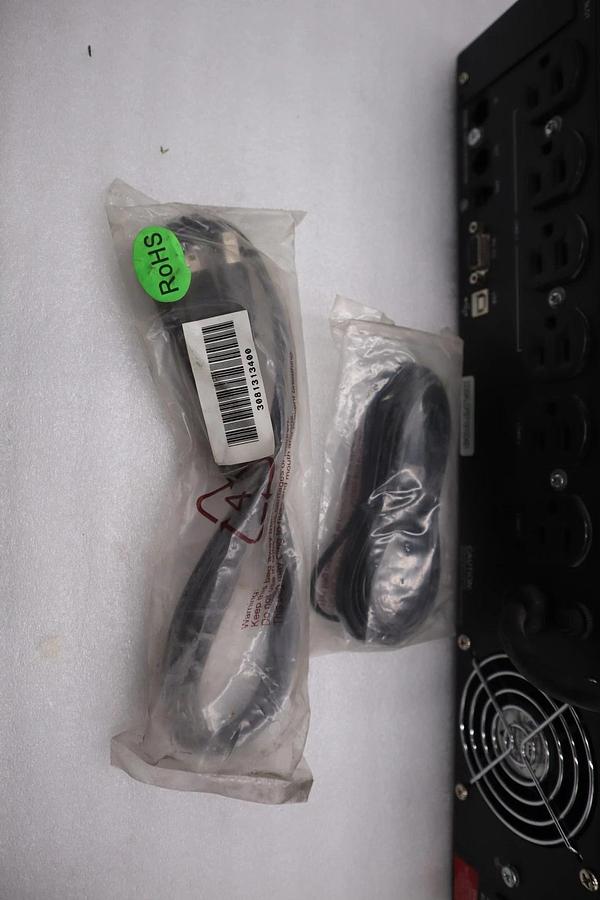 Used NEW Tripp Lite SU1000RTXL2UA Smart Online Ups 120V 800W Double Conversion #H1887