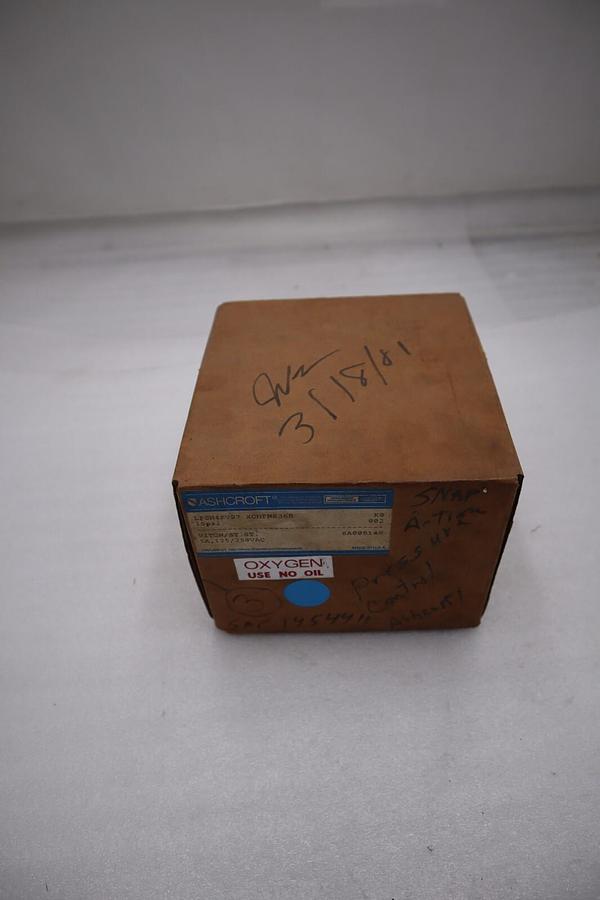 NEW ASHCROFT LPSN4PV07 XCHFMK36B Pressure Switch 200psi 5A 125/250VAC STOCK H290