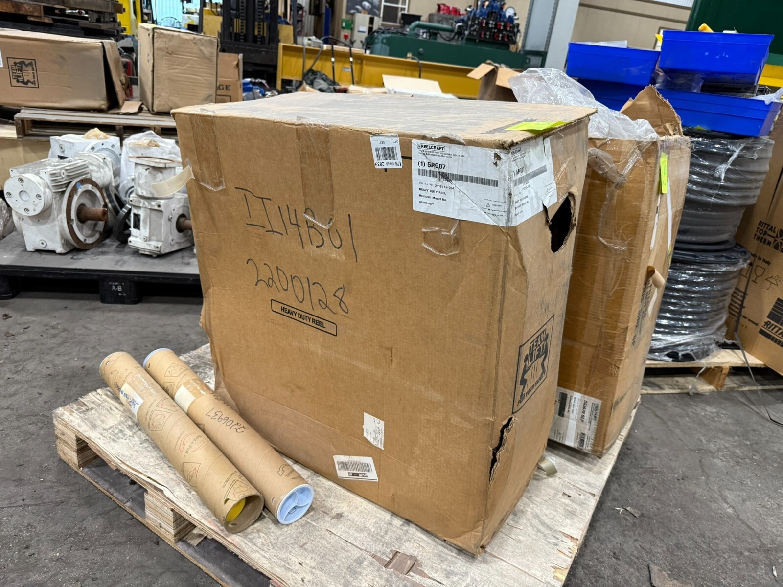 Used Reelcraft Spring Return Hose Reel: 75 ft 5PG07 NEW IN BOX STOCK HP-28