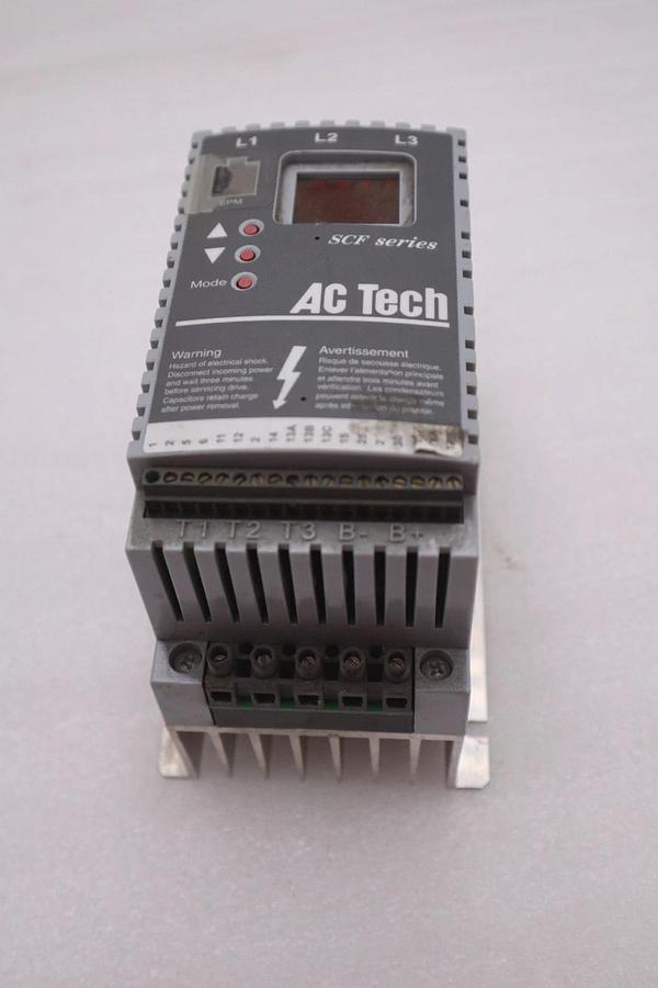 Used AC TECH SF410 VARIABLE SPEED DRIVE 1HP 480V STOCK K1129A
