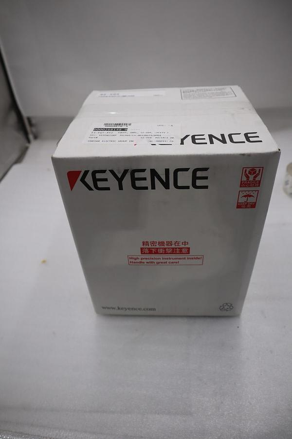 New Keyence SZ-V04 Safety Laser SZ-V04 Scanner STOCK G493