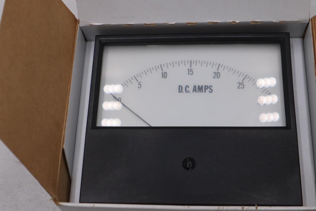 TRIPLETT 420-GL 0-30 - NEW IN BOX - STOCK GF753A