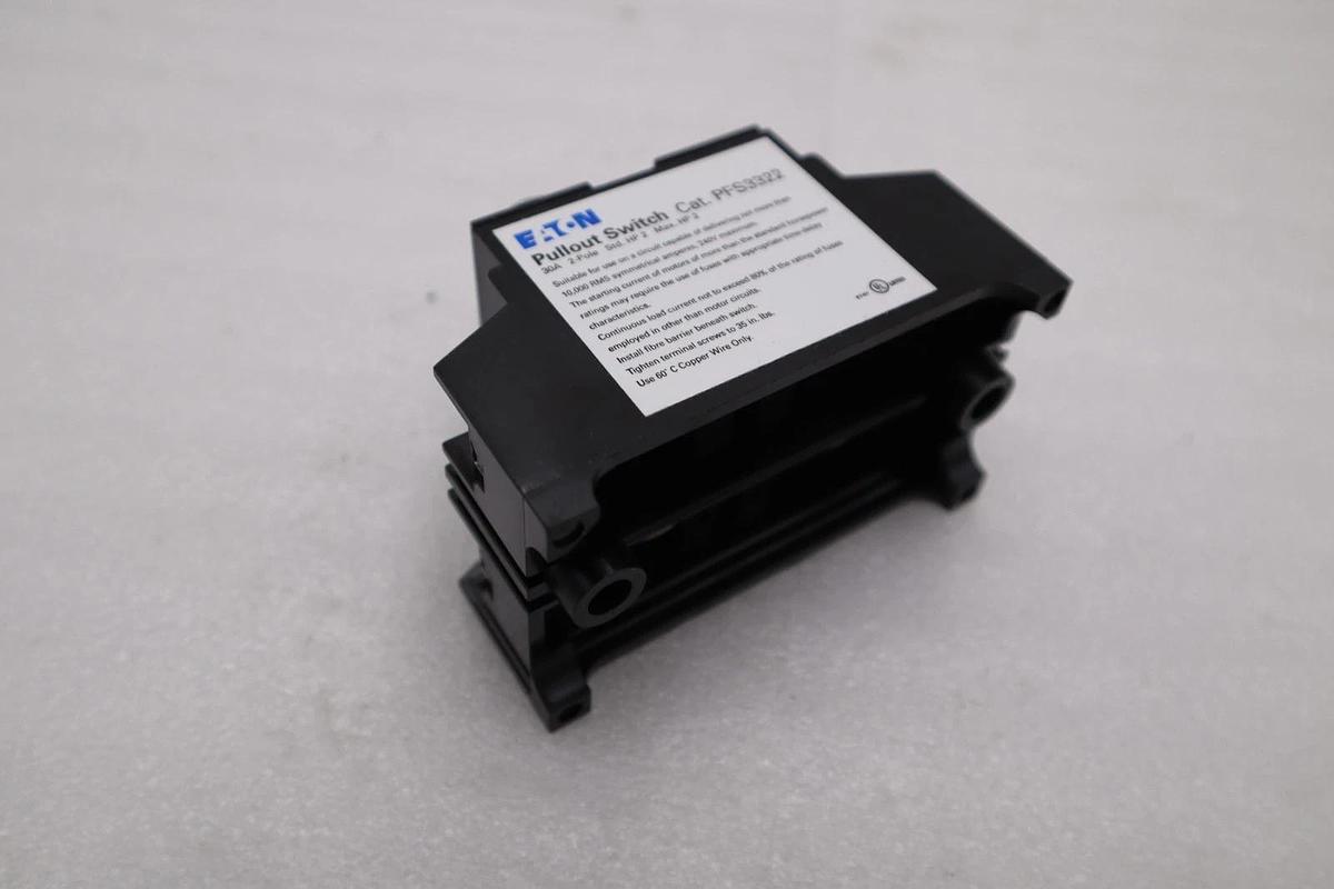 Used NEW OPEN BOX PFS3322 - EATON 30A DEAD FRONT FUSE HOLDER STK H1436A