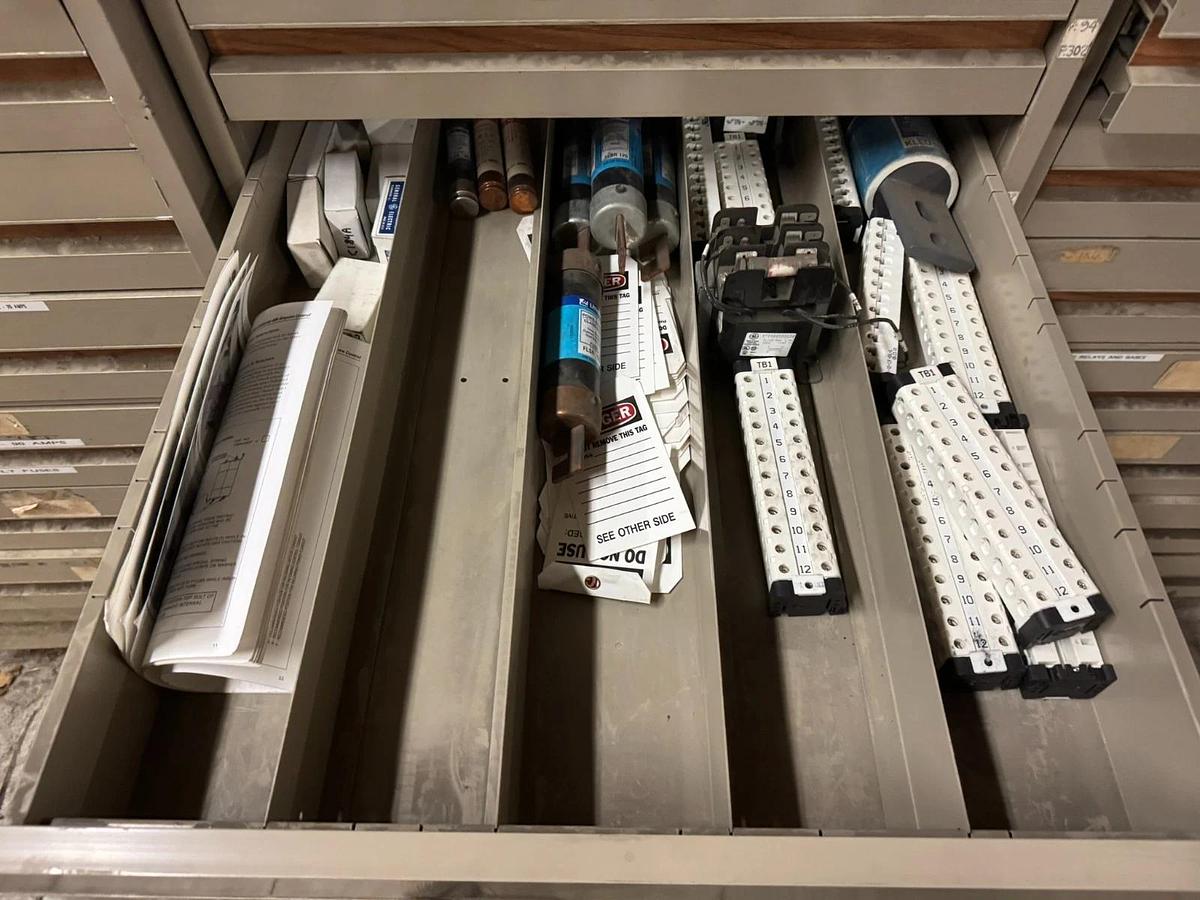 Used VIDMAR STYLE MICROFORM FILE CABINET 10 DRAWER (NO CONTENTS)