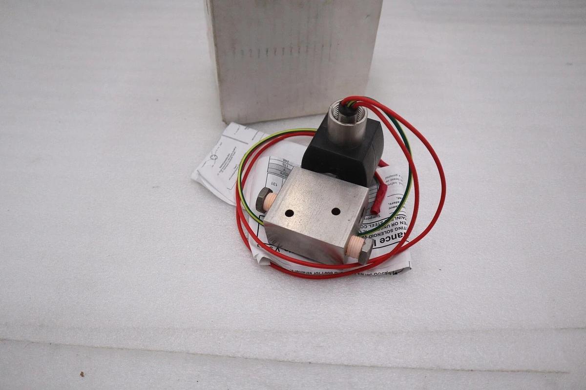 Asco Solenoid Valve EV8327G042 NEW UNIT STOCK 5634A