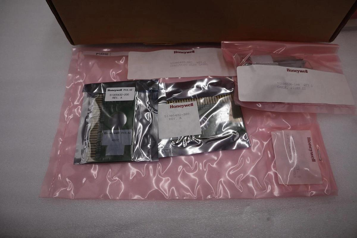 Used NEW Honeywell 51305390-400 Upgrade Kit Boards 51305432-300/51305432-200 STK G589
