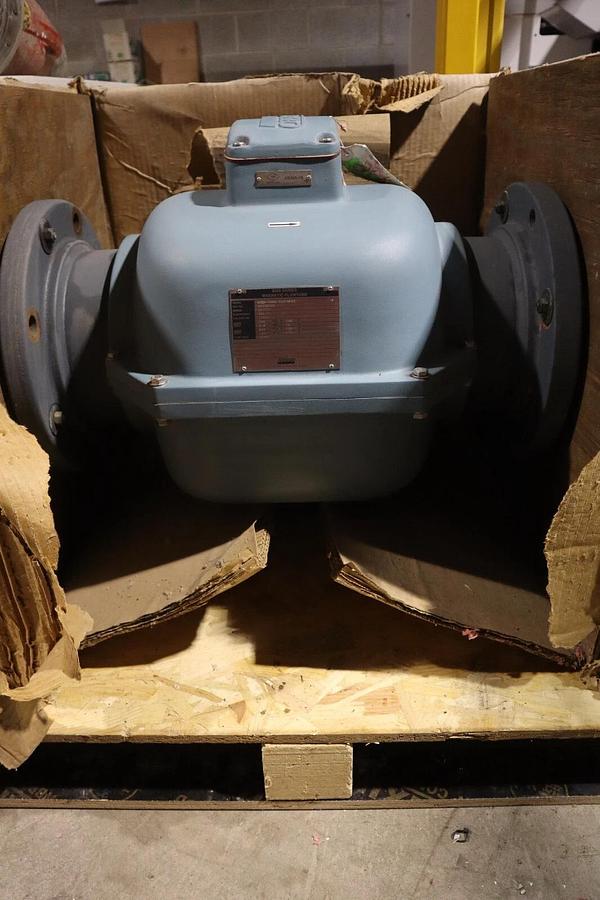 Used NEW FOXBORO 8300 SERIES MAGNETIC FLOWTUBE 8308-SABA-TSJ-GFGZ ST A STOCK W-34