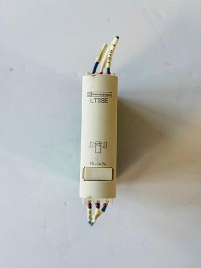 Used SE LT3SE00BD PTC Probe Relay 24V DC #K-1023