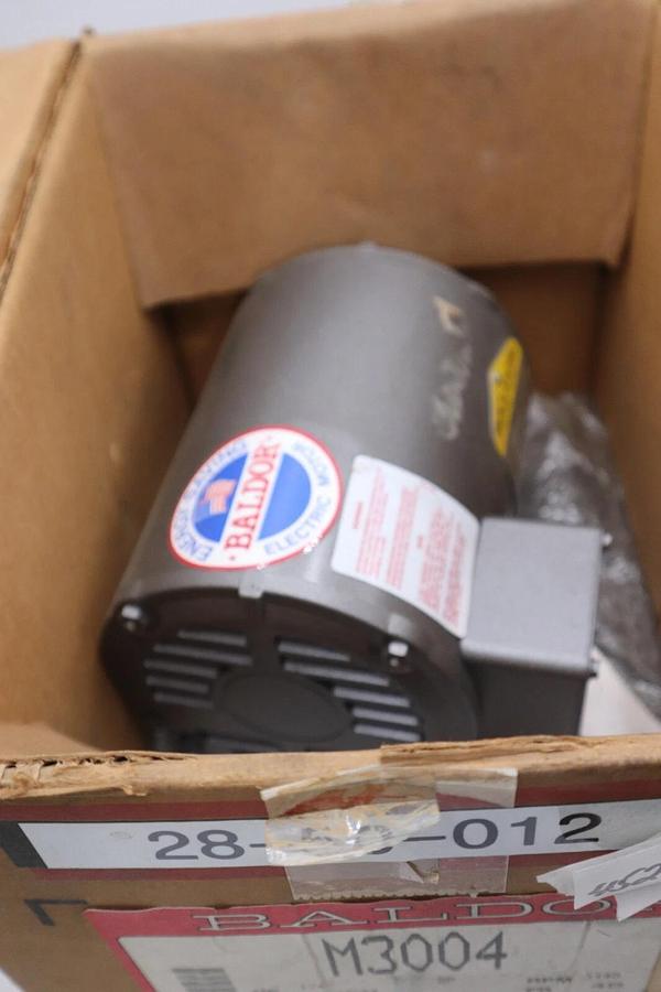 Used NEW BALDOR  M3004 MOTOR .25HP 1140RPM 3PH 60HZ STOCK 4521