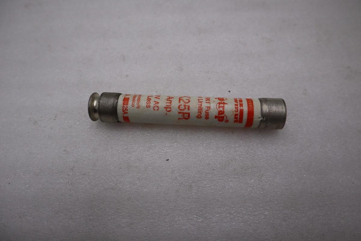Used LOT OF 4 - MERSEN FERRAZ SHAWMUT A6K25R RK1 FAST ACTING FUSE STOCK H599A