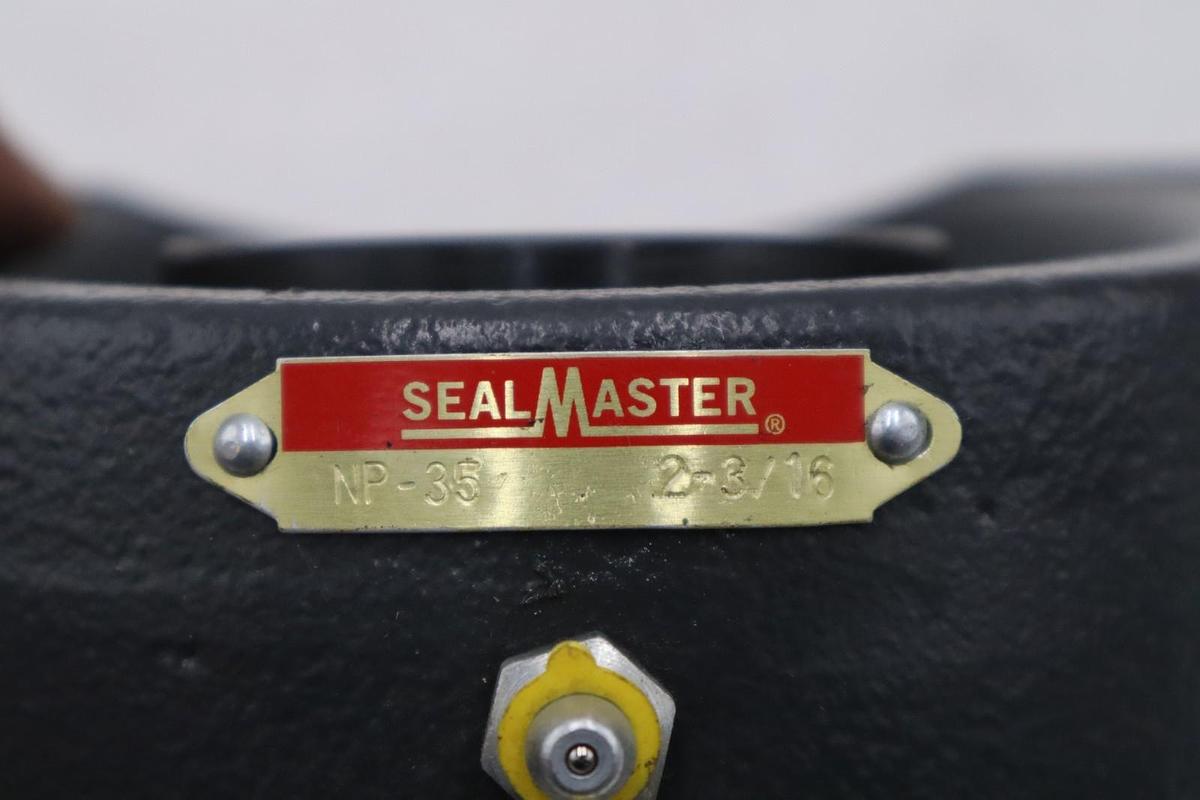 Used SEALMASTER NP-35 PILLOW BLOCK BEARING BORE: 2-3/16" - NEW IN BOX - STOCK GF579A