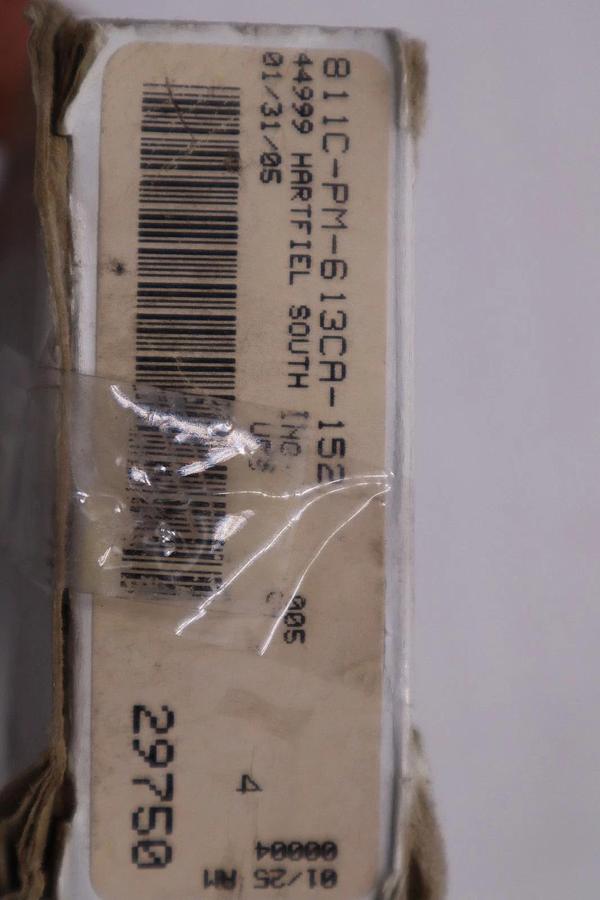 Used NEW MAC 811C-PM-613CA-152 SOLENOID VALVE 4-WAY SINGLE SOLENOID - STOCK H1506