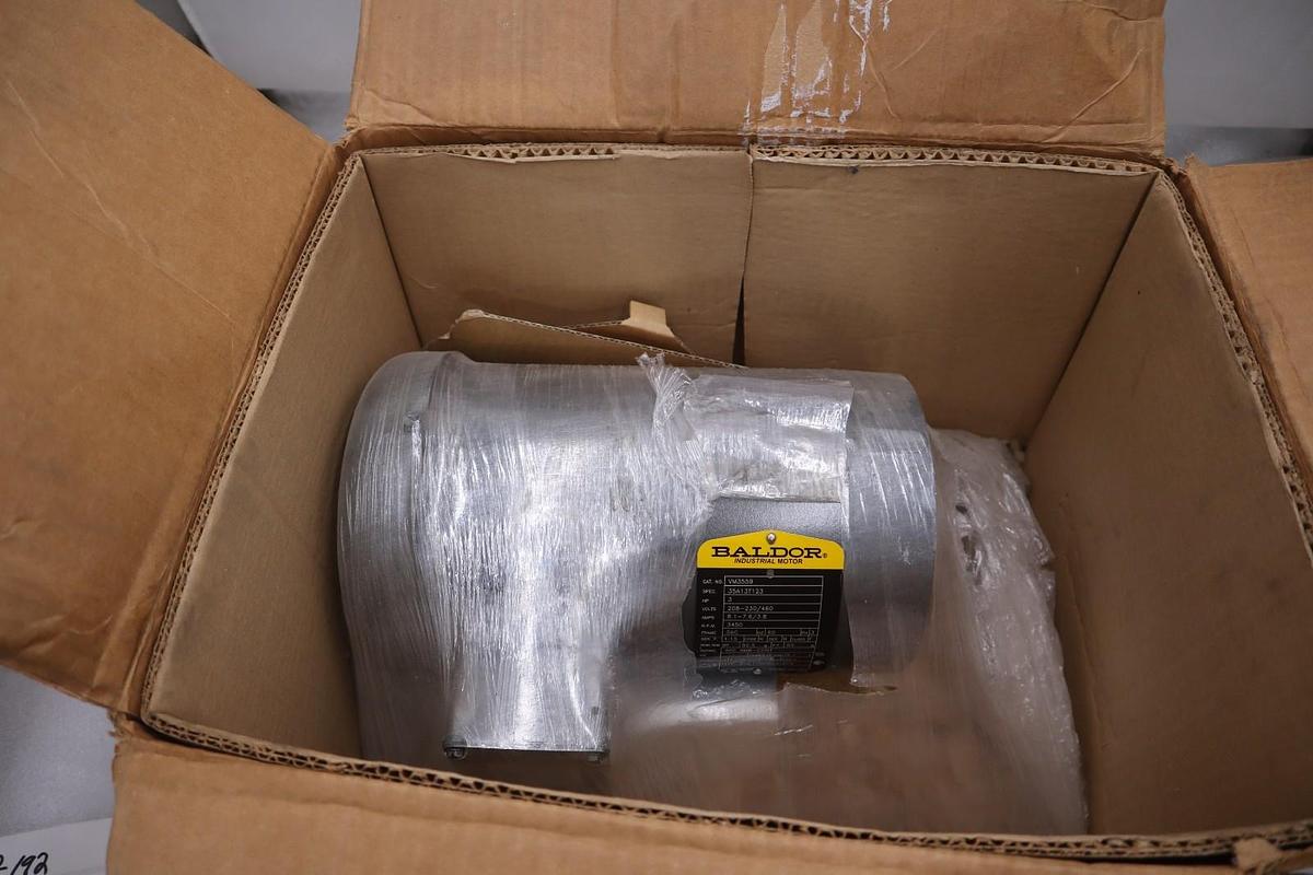 Used Baldor VM3559 AC Motor 208-230/460v-ac 3450rpm 3hp NEW IN BOX STOCK HP-184