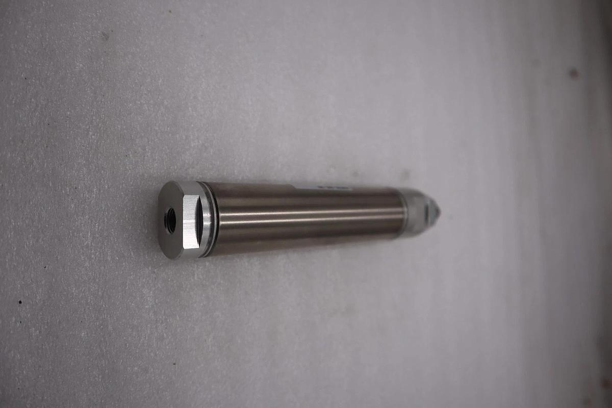 Used NEW SMC NCMB106-0300-XC6 AIR CYLINDER SERIES NCM STANDARD DOUBLE ACTING #H1466